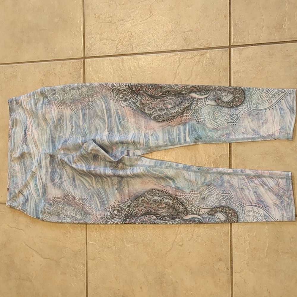 Evolution and Creation Pastel Blue & Gray Mandala Side-Print Leggings